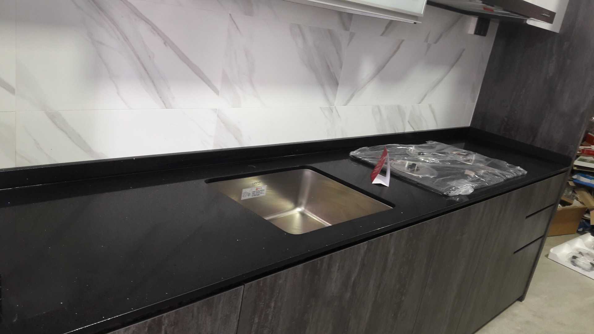 iQuartz Kitchen Top Reviews, Marble Quartz, Hachi Flush Mount Sink